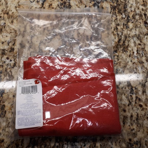 Calgary Flames NHL Small Red Towel - Picture 4 of 4